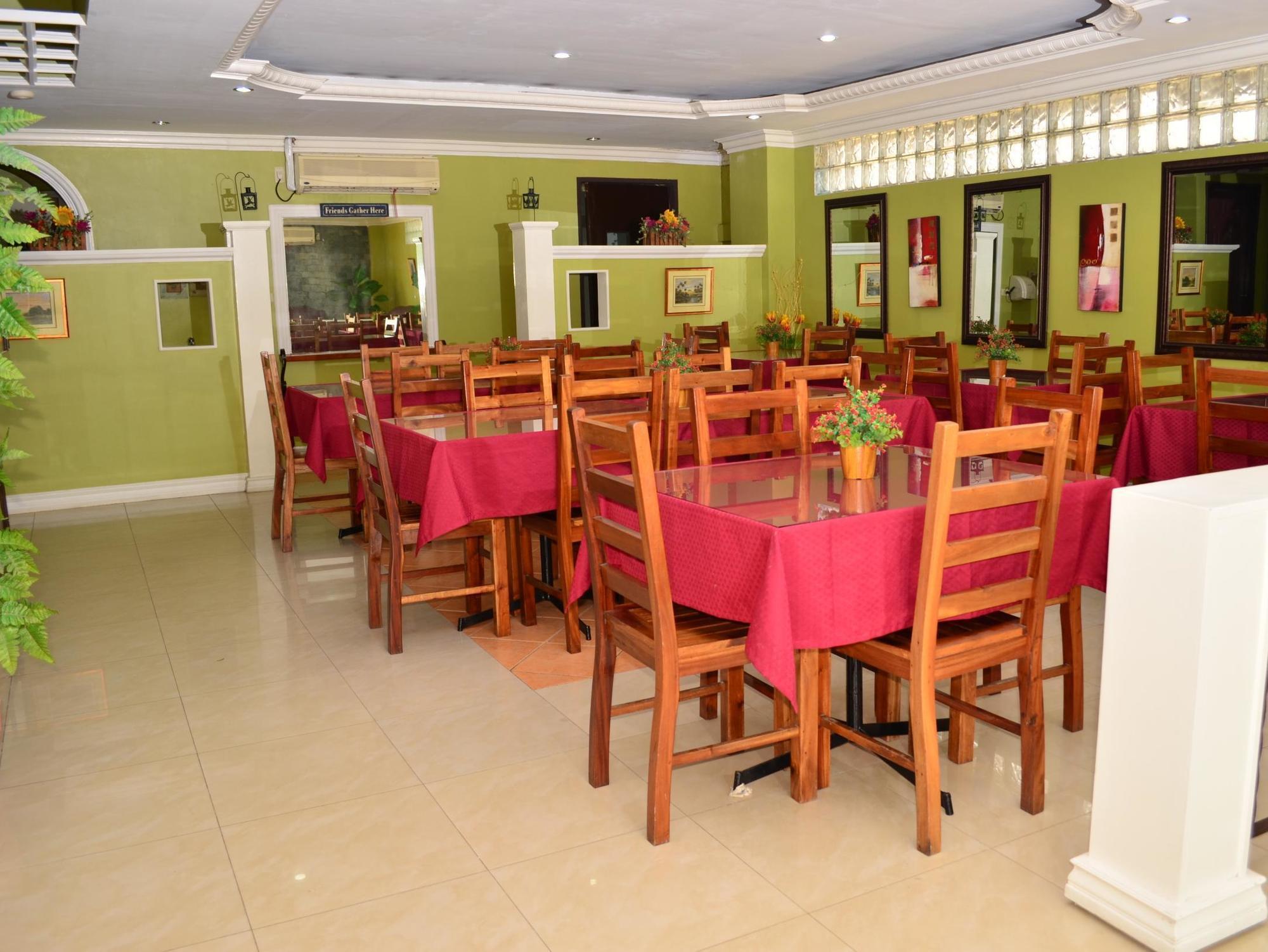 El Portal Inn Tagbilaran-stad Buitenkant foto